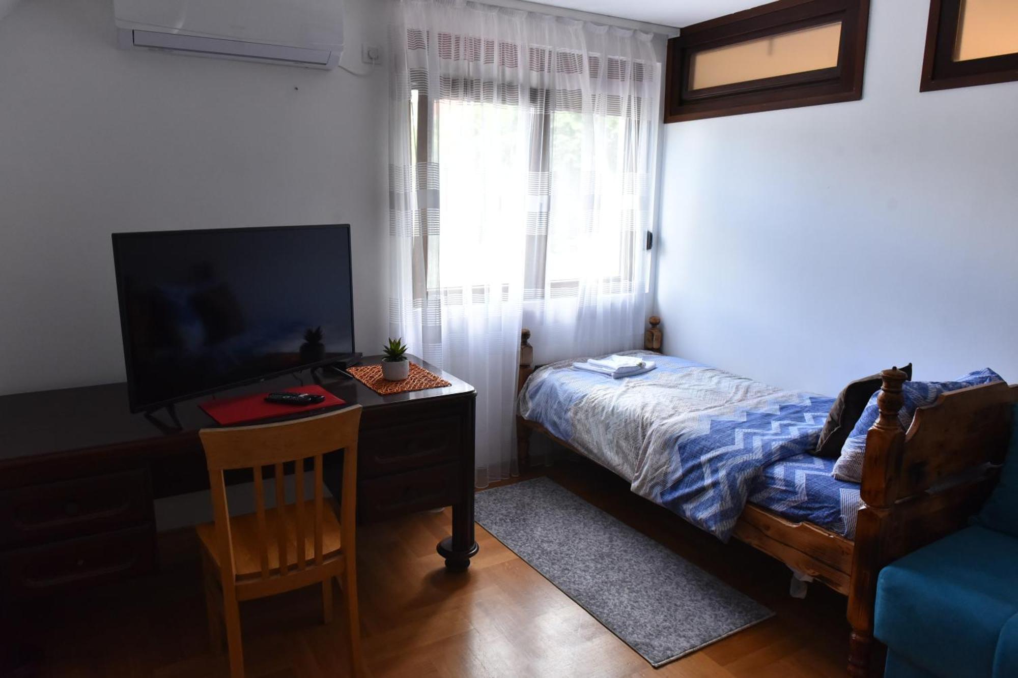 Apartments Ravno Pluzine Bilik gambar