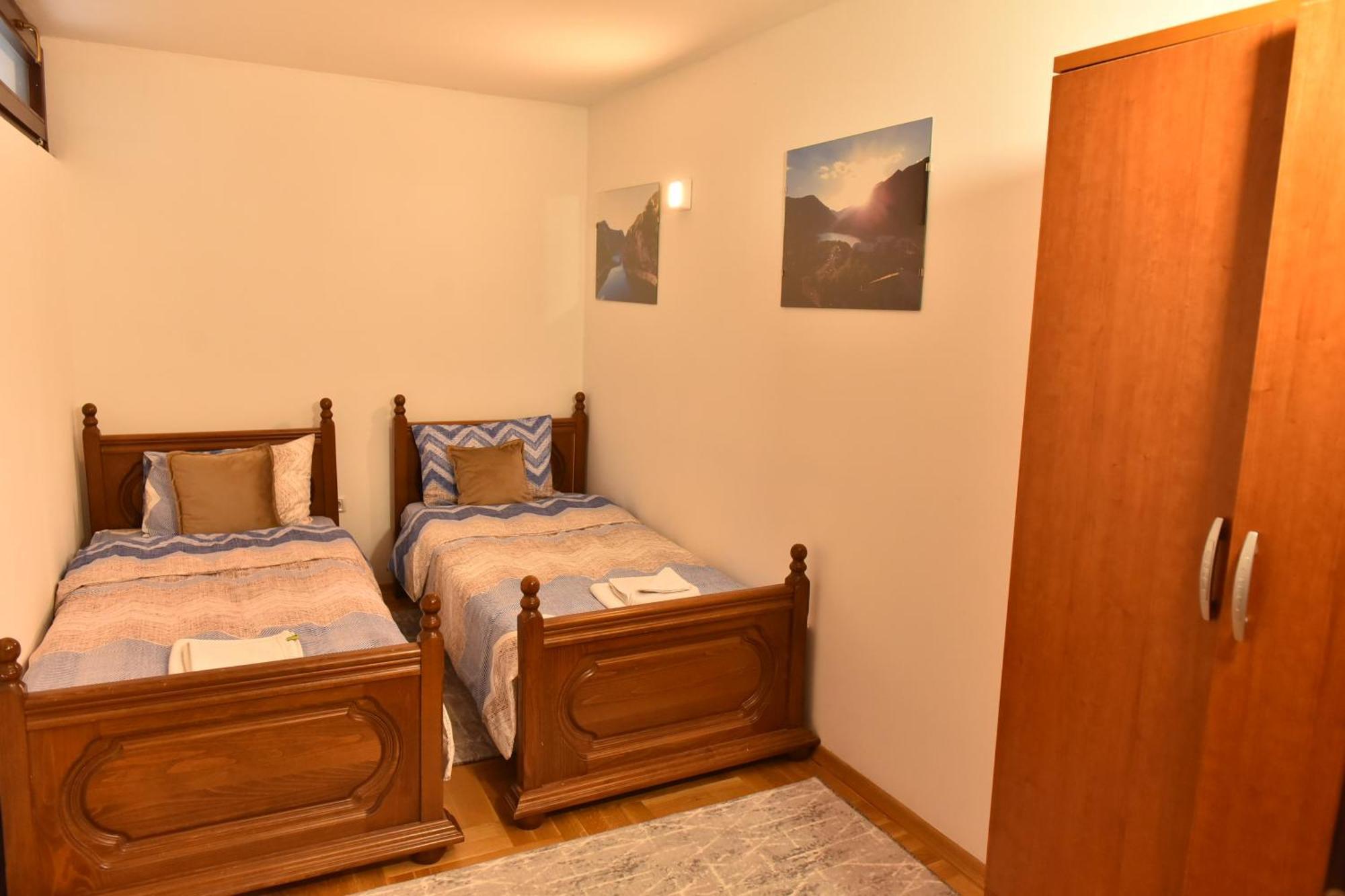 Apartments Ravno Pluzine Bilik gambar