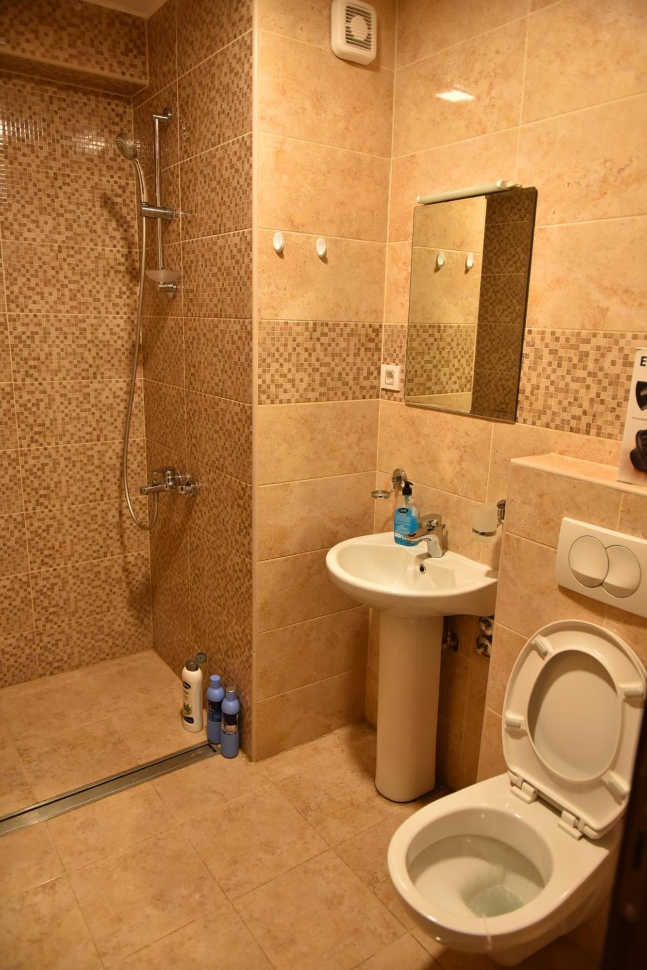 Apartments Ravno Pluzine Luaran gambar